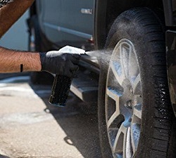 Wheel-and-Tire-Cleaner